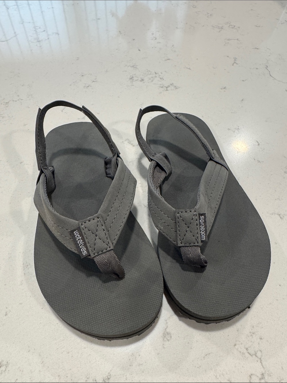 Sanuk Boy’s Gray Slingback Thong Sandals